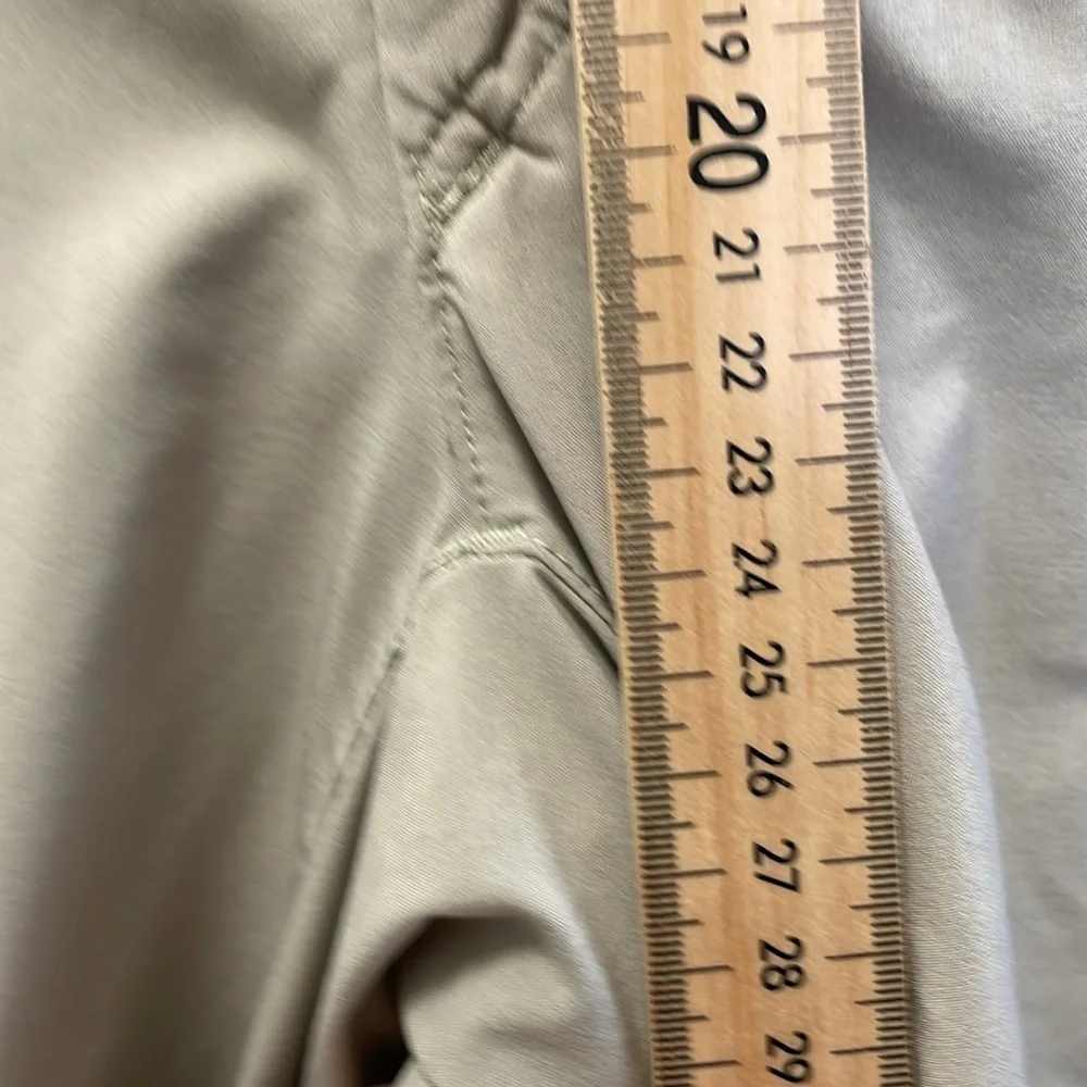 The North Face - Classic Zip Off Short Pants - Khaki - 32x32 - Picture 12 of 15